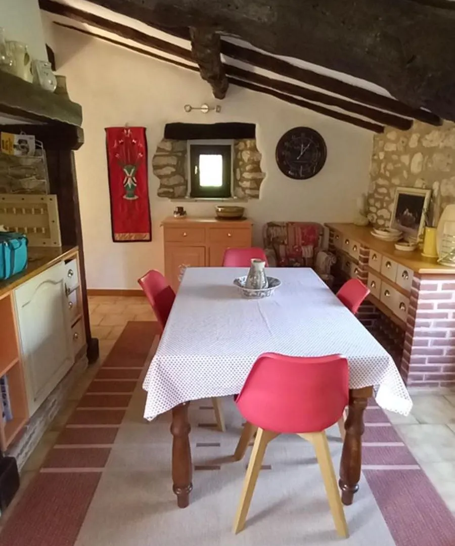 Prázdninový dům Gite De La Tarabelle, Maison Entiere Avec Grand Patio Et Spa A La Campagne Frausseilles Francie