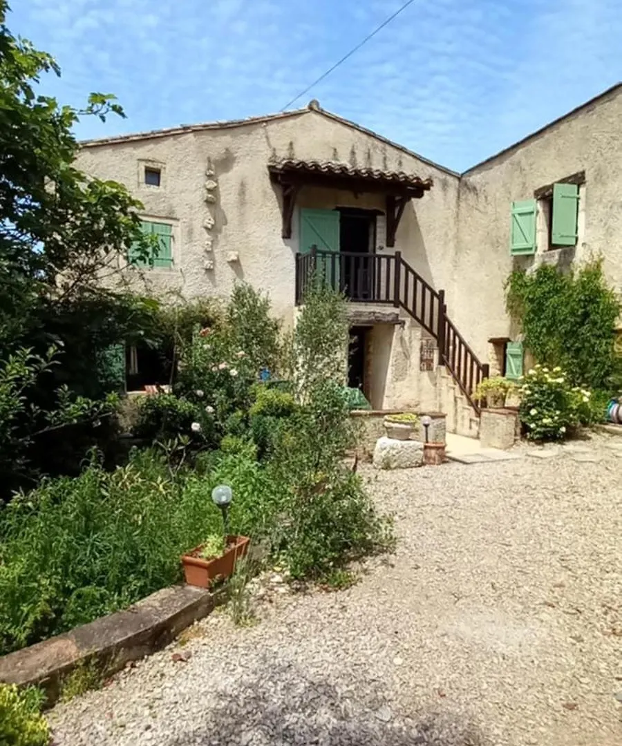 Holiday home Gite De La Tarabelle, Maison Entiere Avec Grand Patio Et Spa A La Campagne Frausseilles