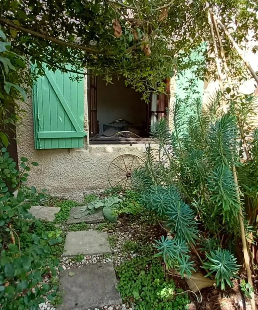 Gite De La Tarabelle, Maison Entiere Avec Grand Patio Et Spa A La Campagne Frausseilles