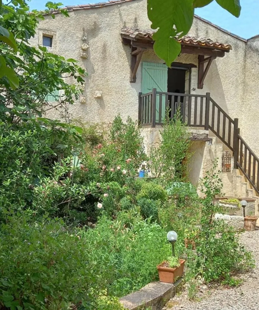 Holiday home Gite De La Tarabelle, Maison Entiere Avec Grand Patio Et Spa A La Campagne Frausseilles France