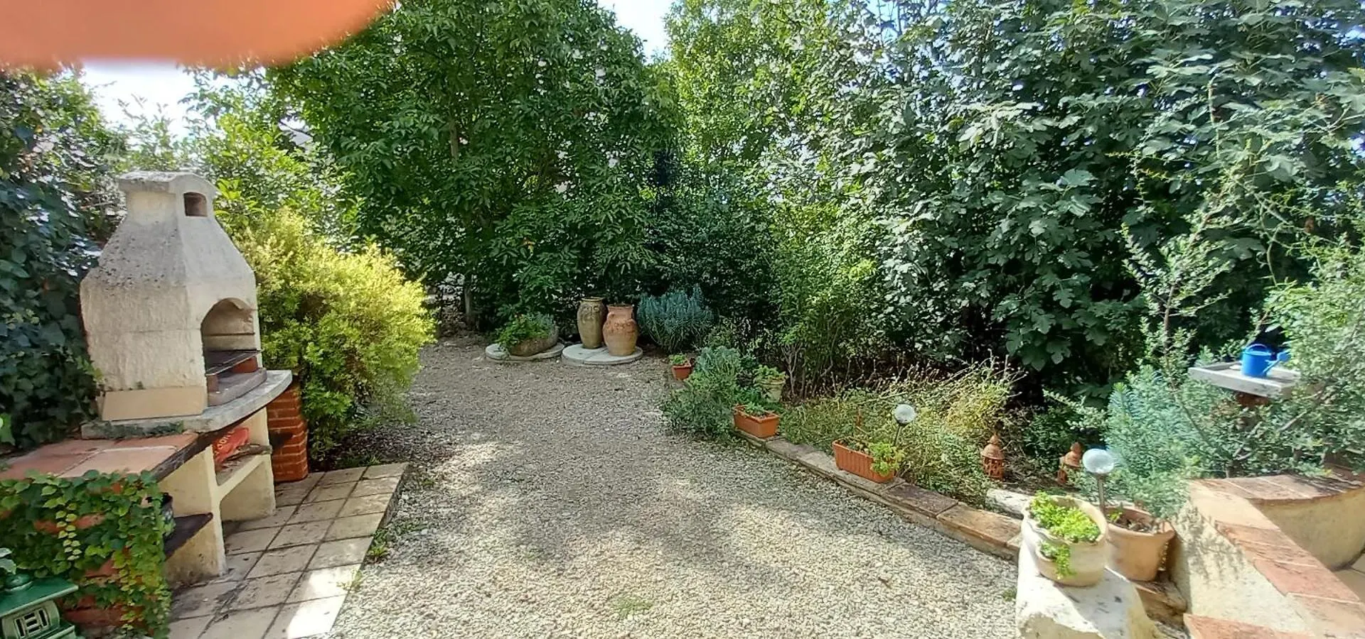 Gite De La Tarabelle, Maison Entiere Avec Grand Patio Et Spa A La Campagne Frausseilles Francie