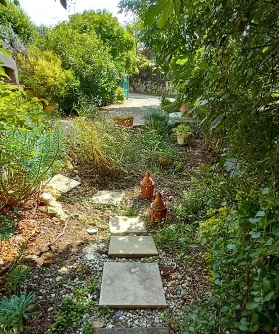 Gite De La Tarabelle, Maison Entiere Avec Grand Patio Et Spa A La Campagne Frausseilles