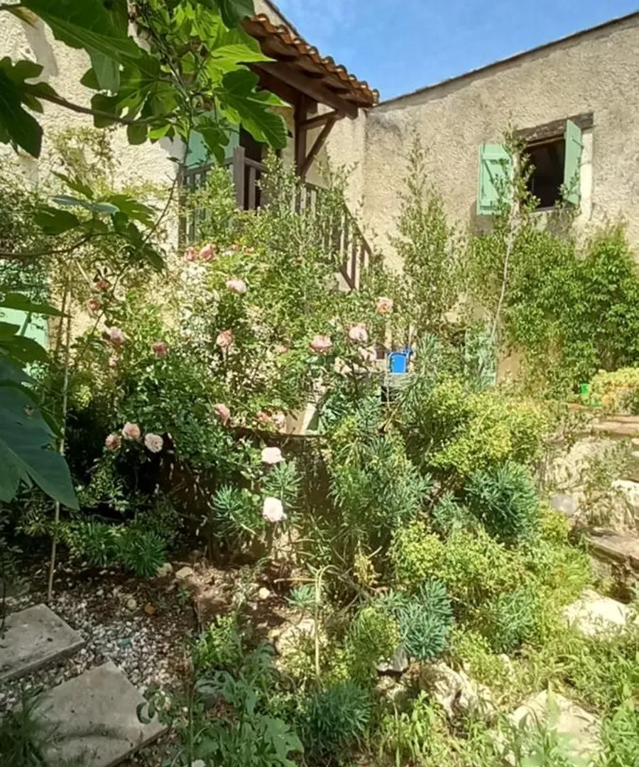 Gite De La Tarabelle, Maison Entiere Avec Grand Patio Et Spa A La Campagne Frausseilles Prázdninový dům
